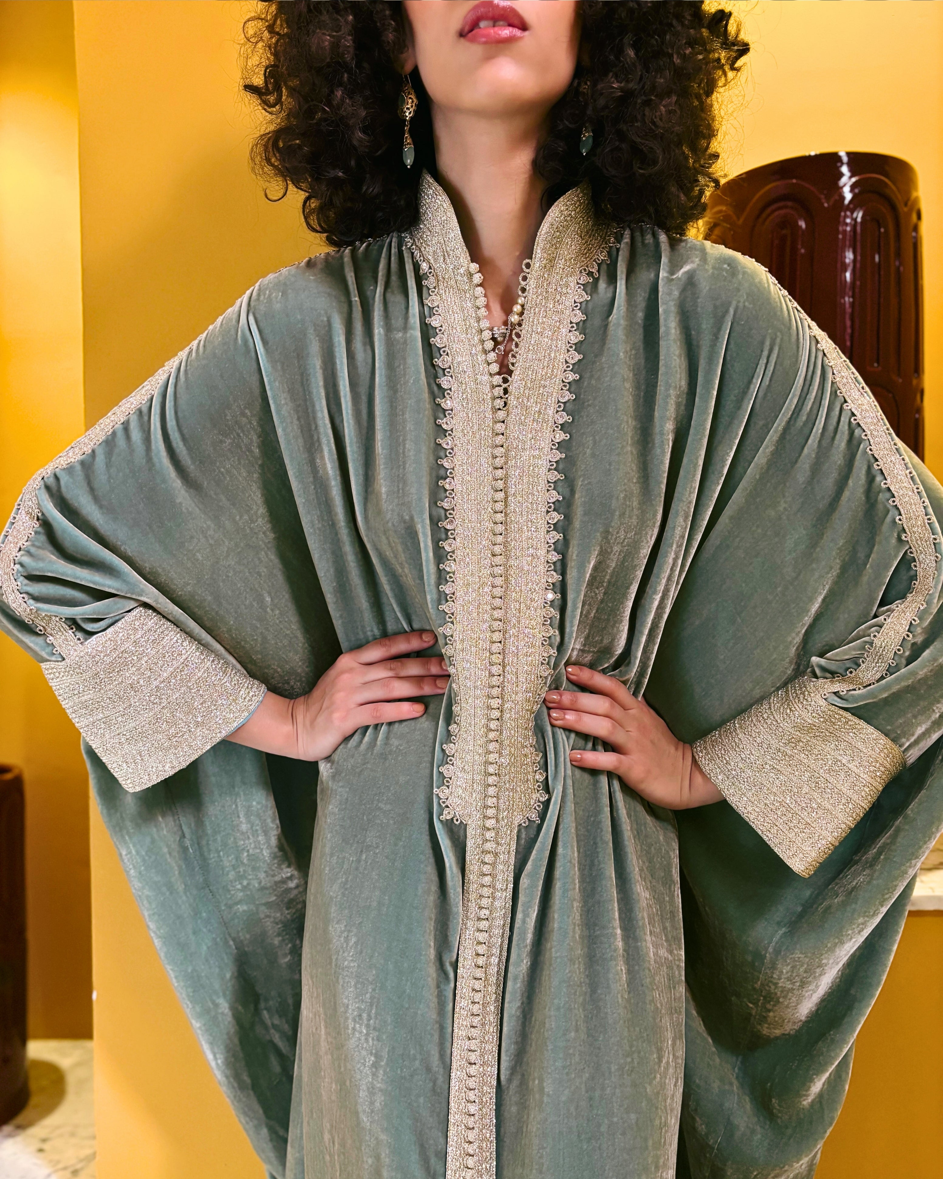 ZEYNA OVERSIZED VELVET KAFTAN
