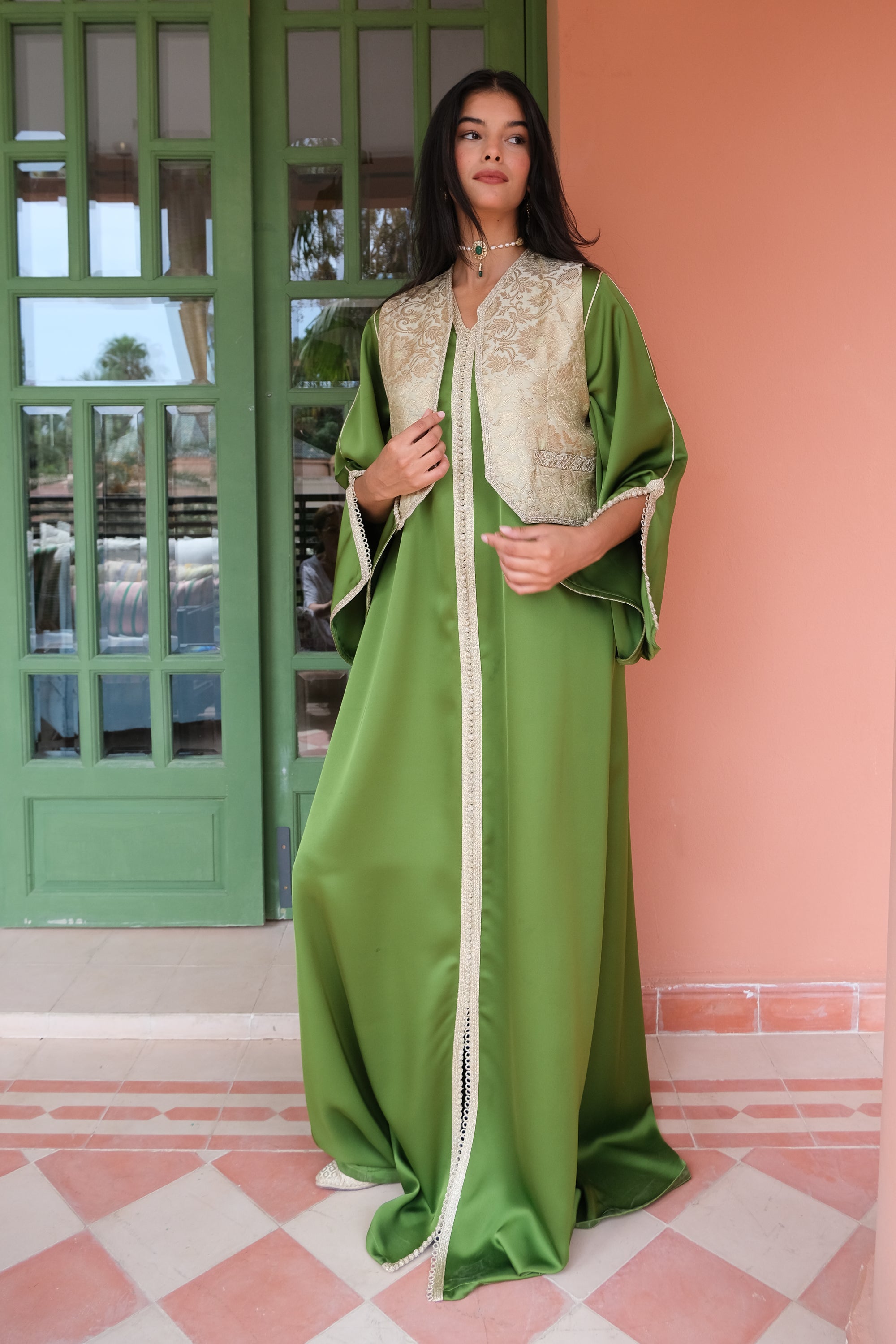 Amira set : green caftan with brocade embroidered vest