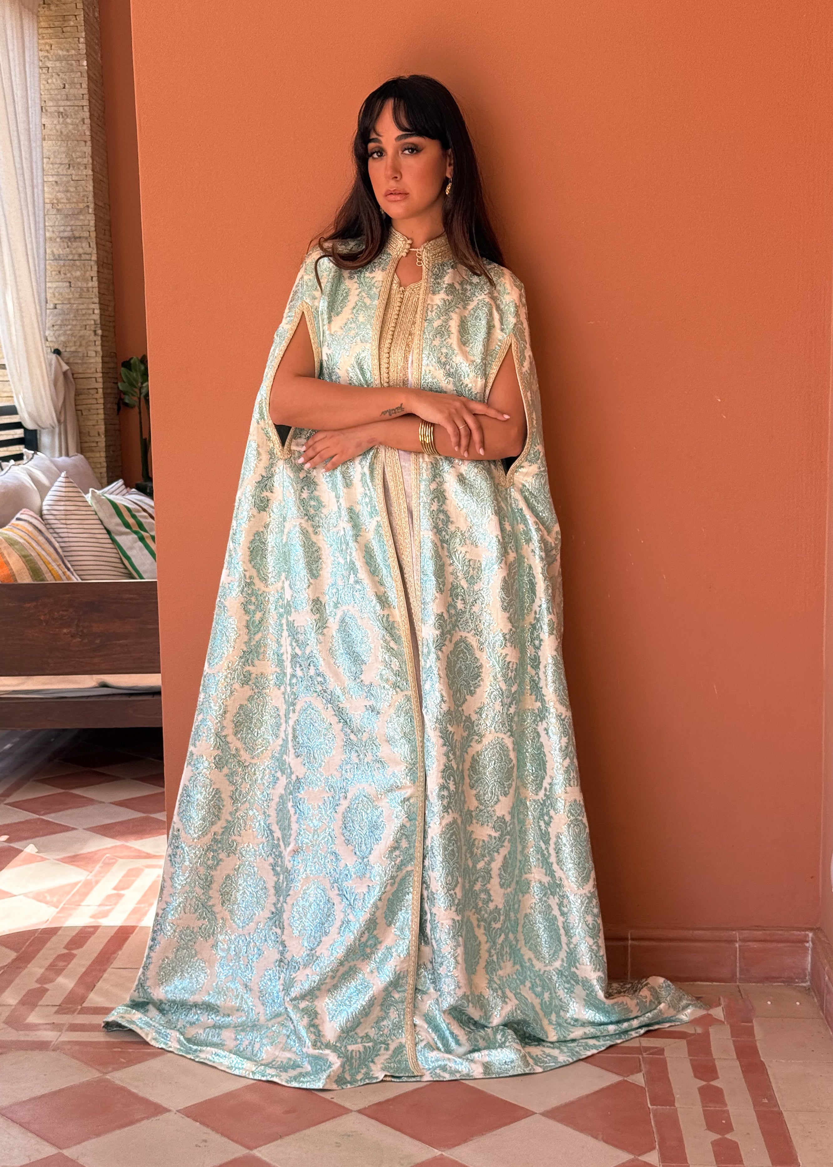 AMNA two-Piece Silk Kaftan & Brocade Cape Set