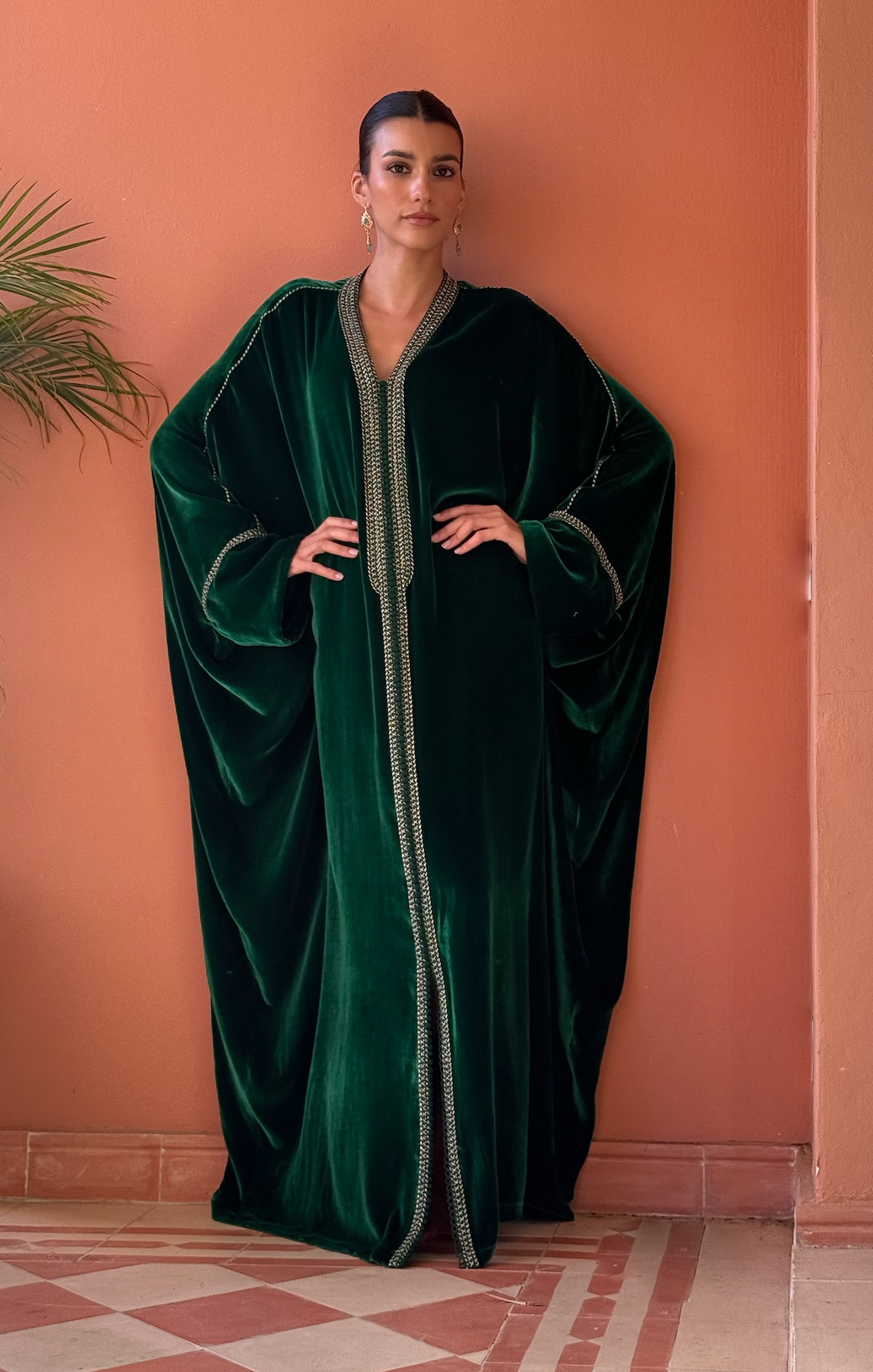KHAYRA OVERSIZED VELVET KAFTAN