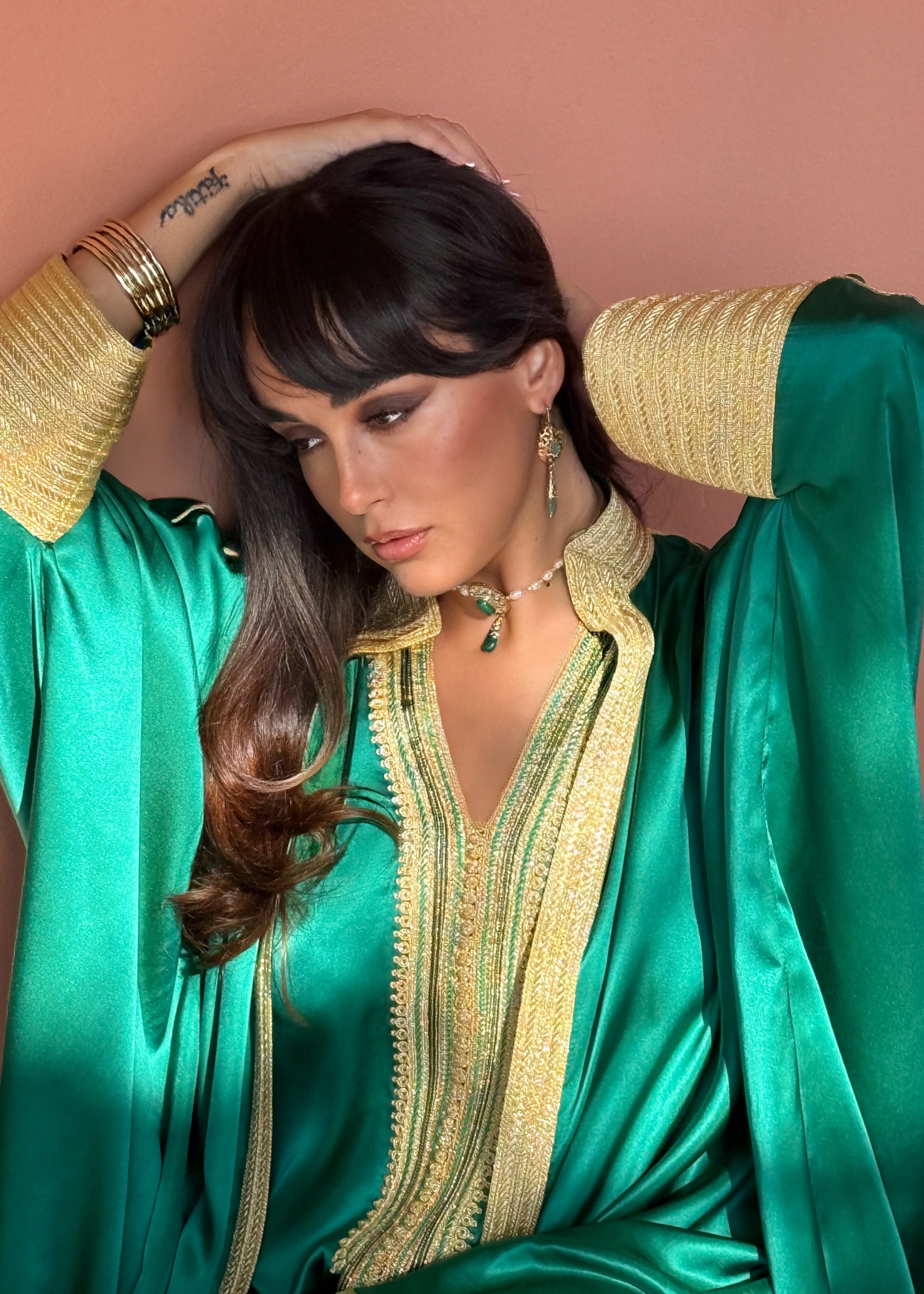 SONDUS SILK TWO-PIECE EMERALD KAFTAN
