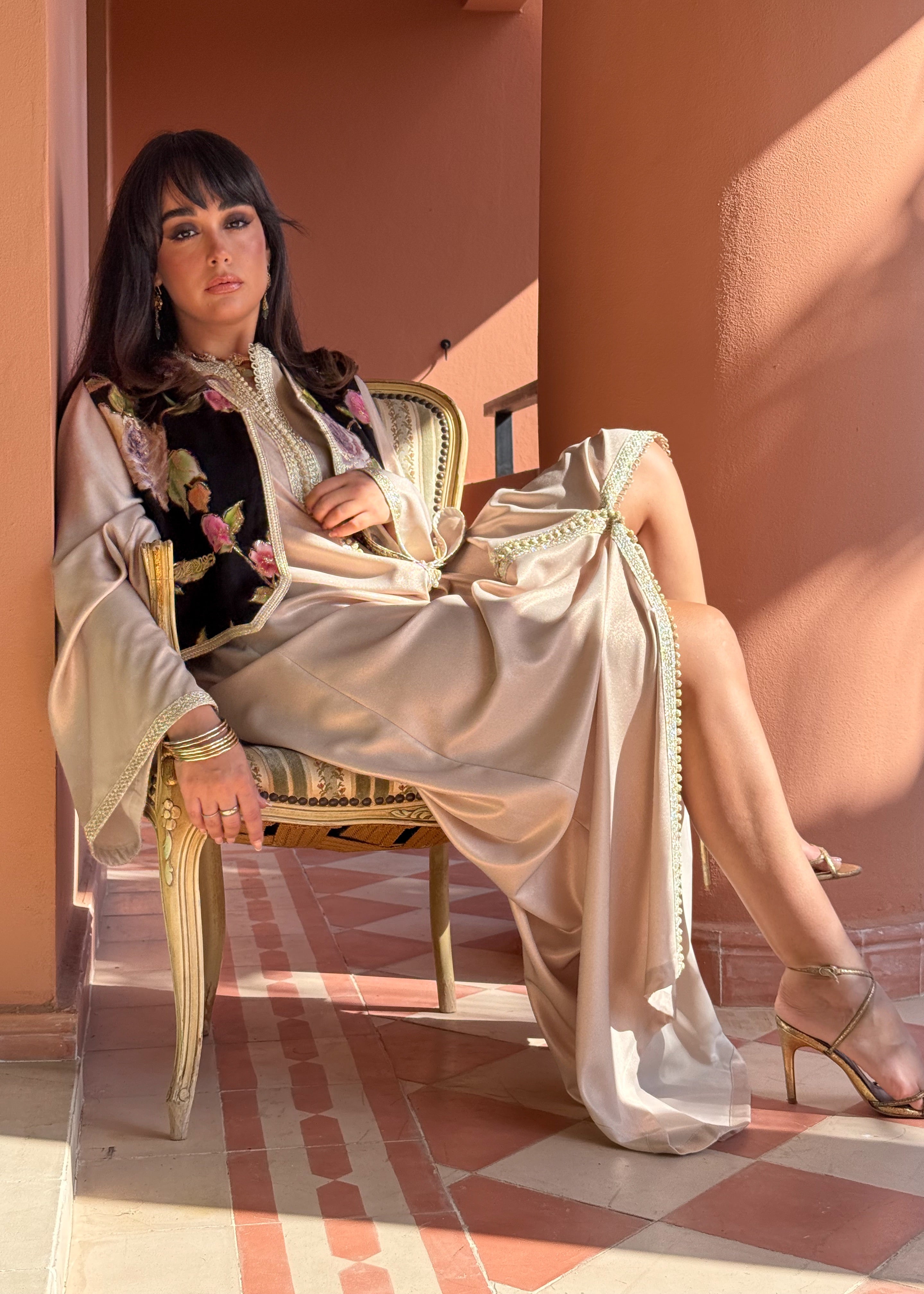 DARIANE TWO-PIECE SET : KAFTAN AND FLORAL GILET