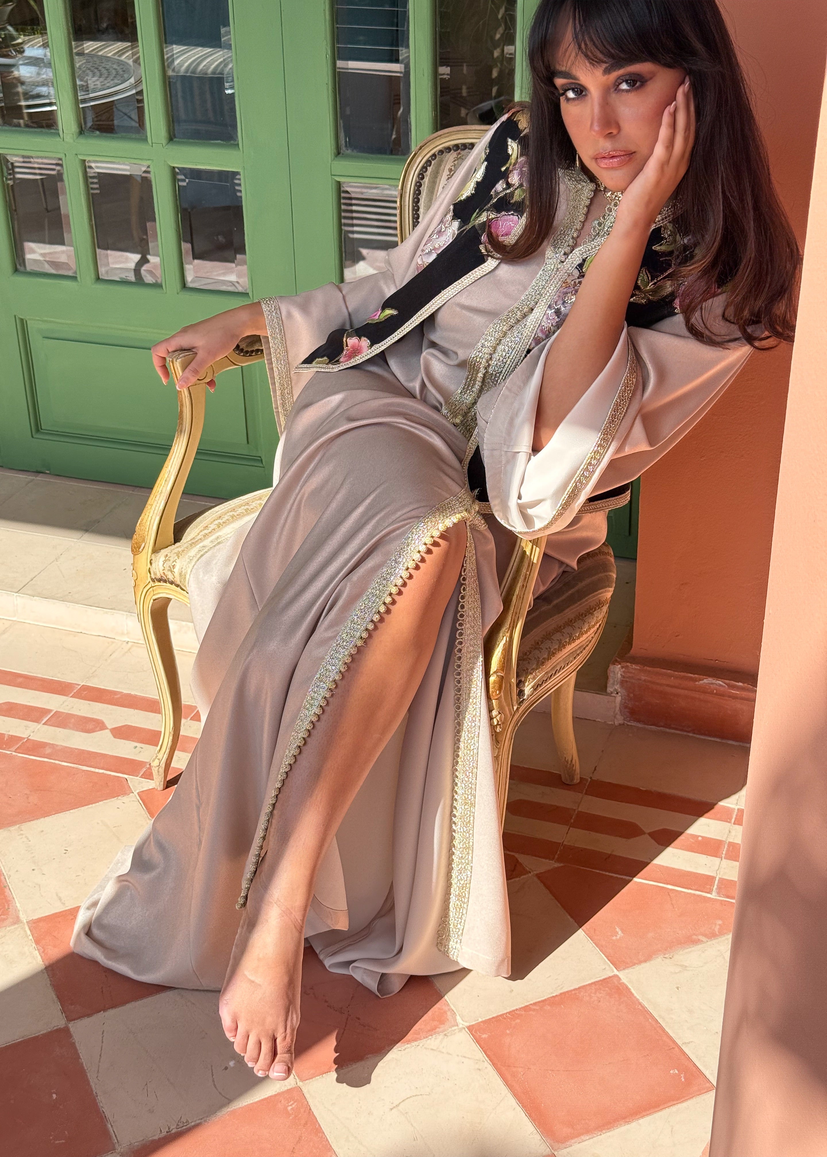 DARIANE TWO-PIECE SET : KAFTAN AND FLORAL GILET