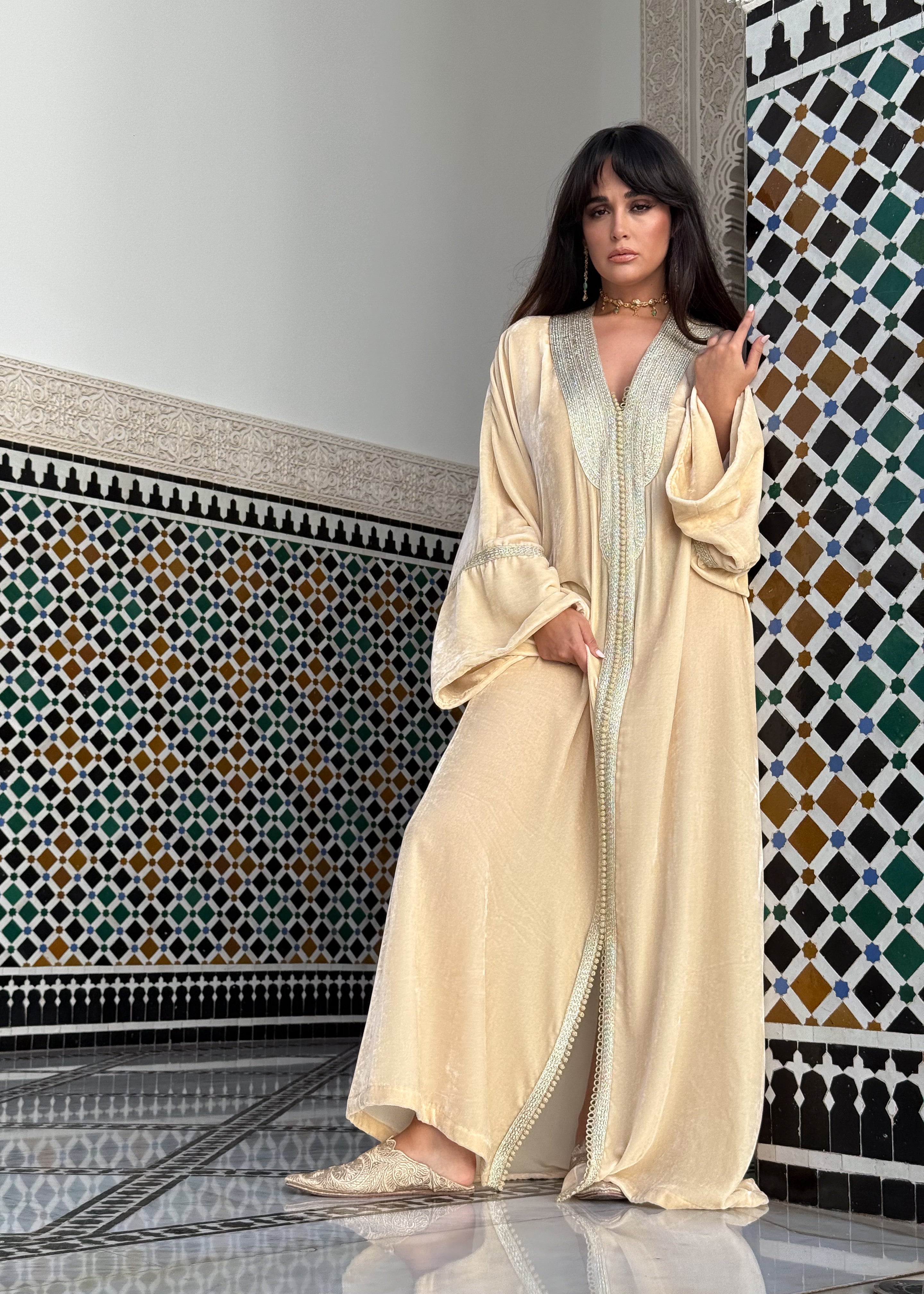 ZEBDA VELVET COLLAR KAFTAN