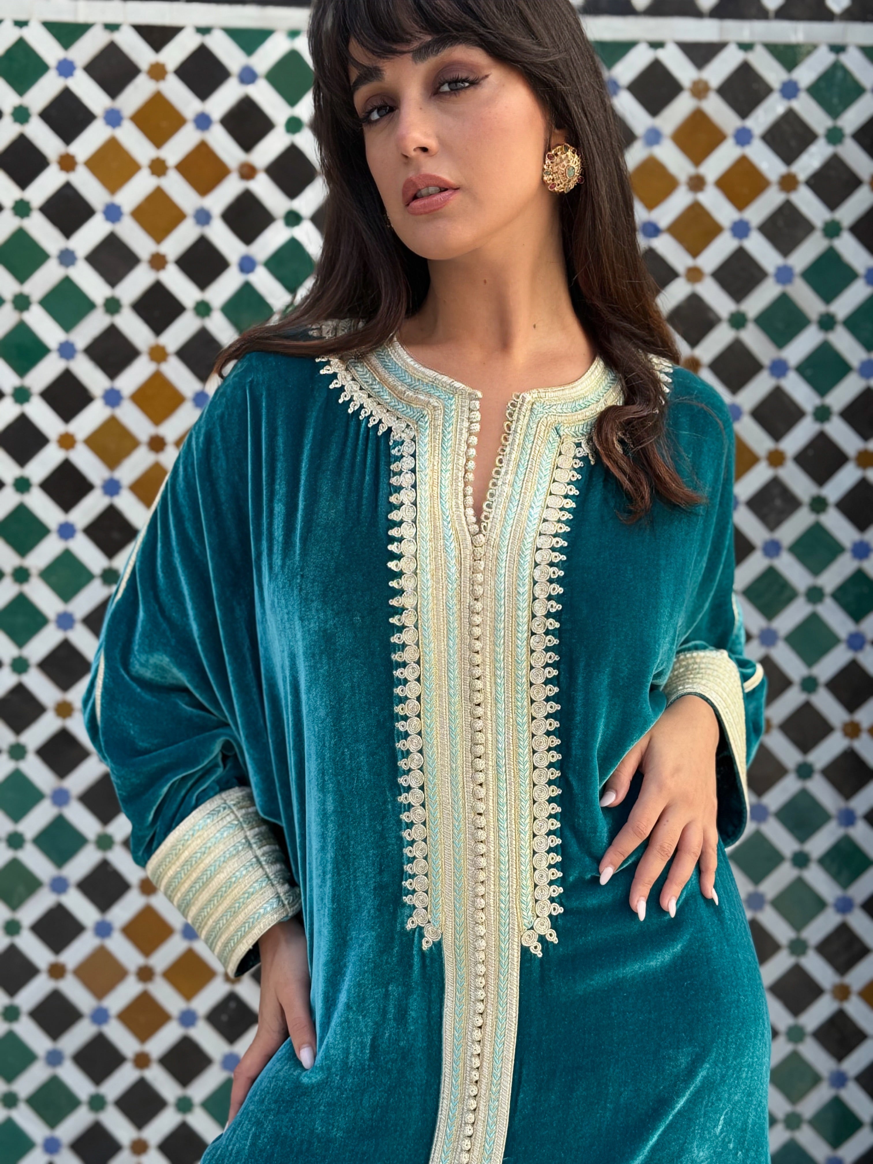BELLA OVERSIZED VELVET KAFTAN