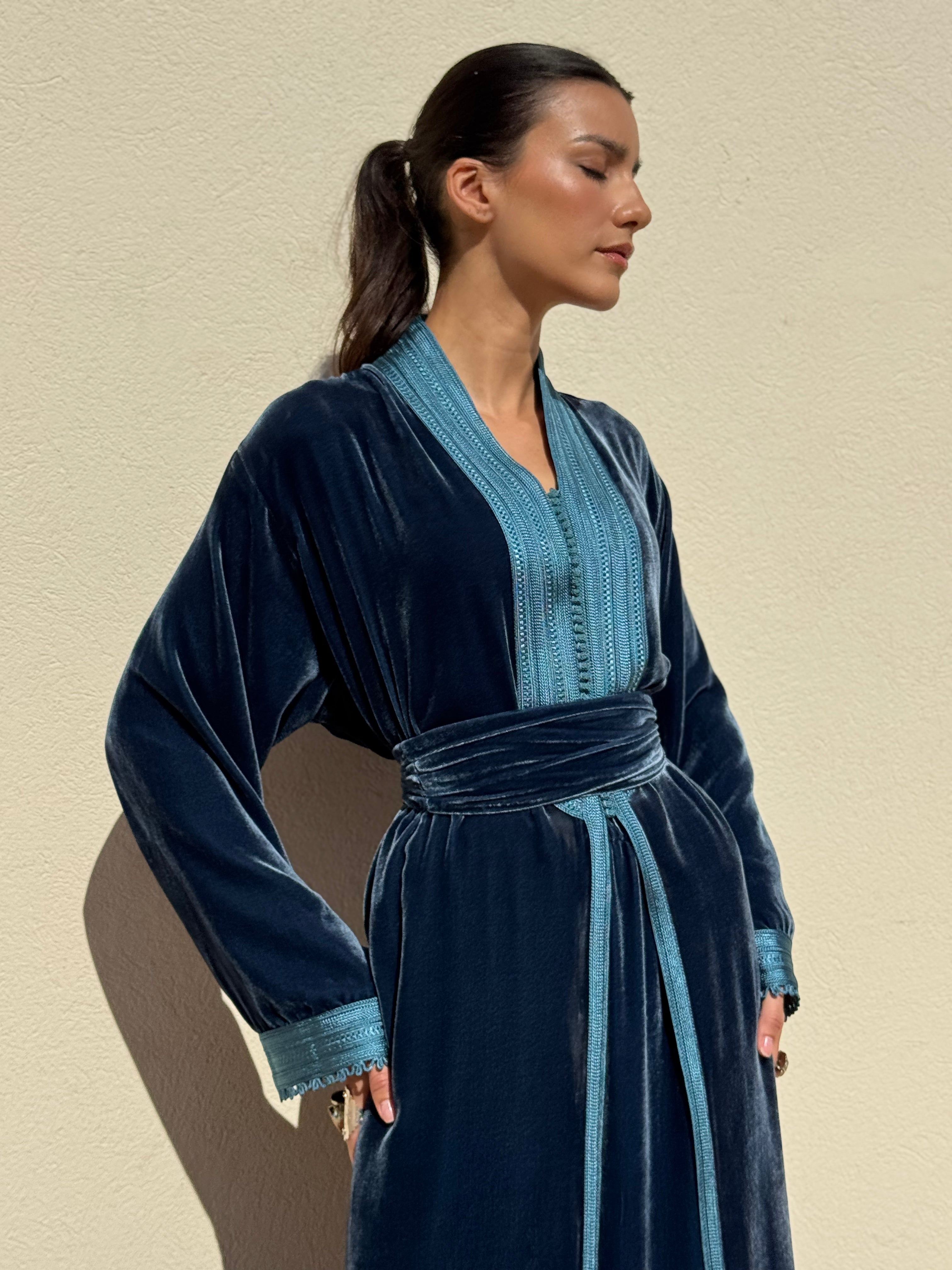 ABIR TWO-PIECE VELVET SET