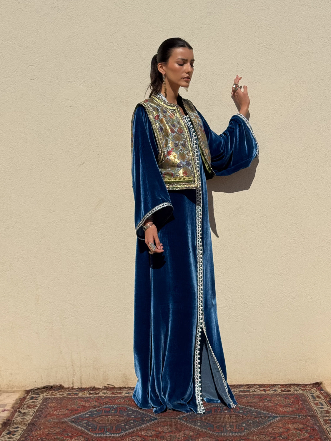 LUNA TWO-PIECE KAFTAN & GILET
