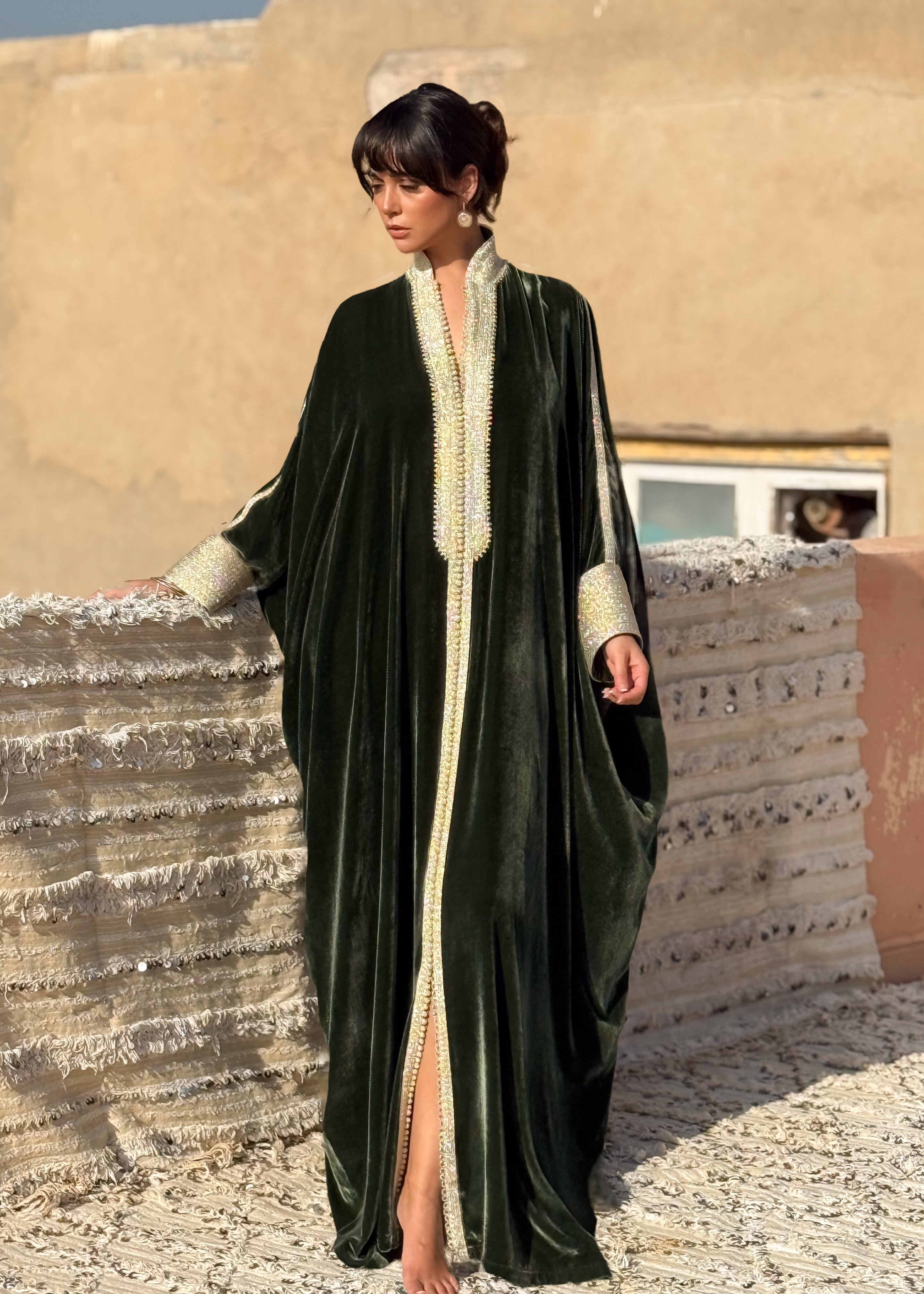 TAKWA OVERSIZED VELVET KAFTAN