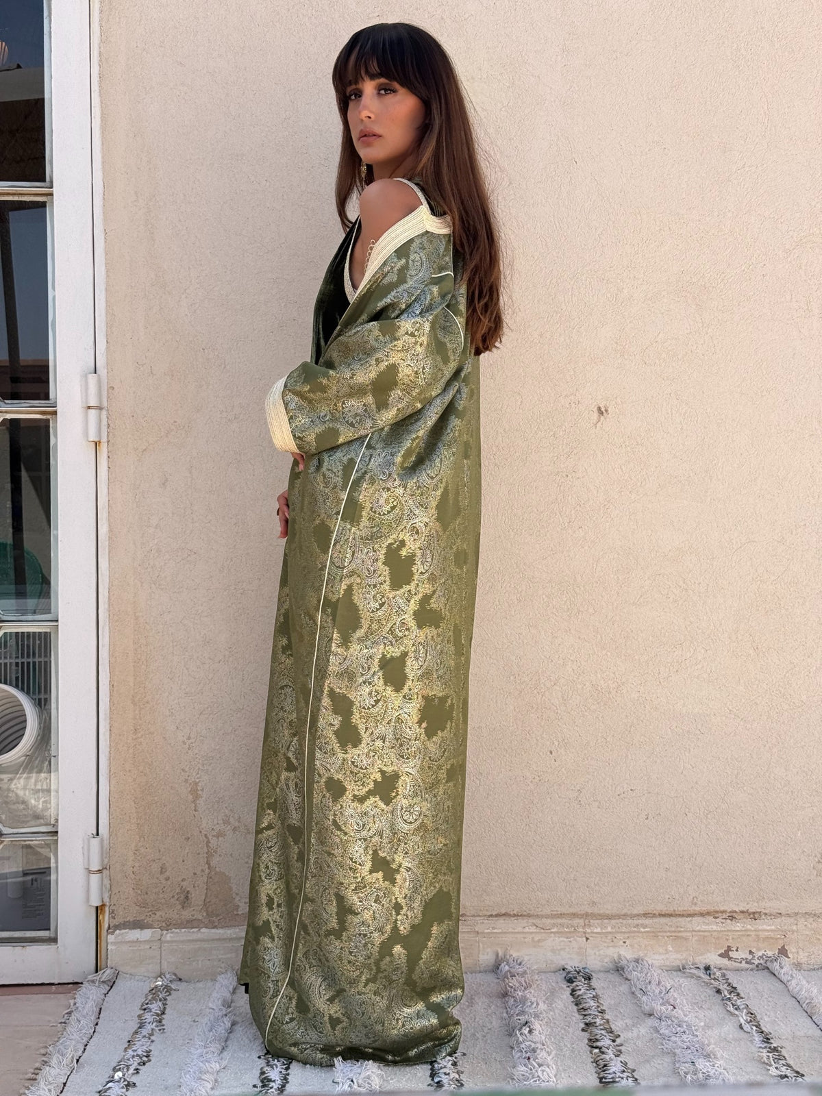 Hinda green patterned kaftan, side and back view