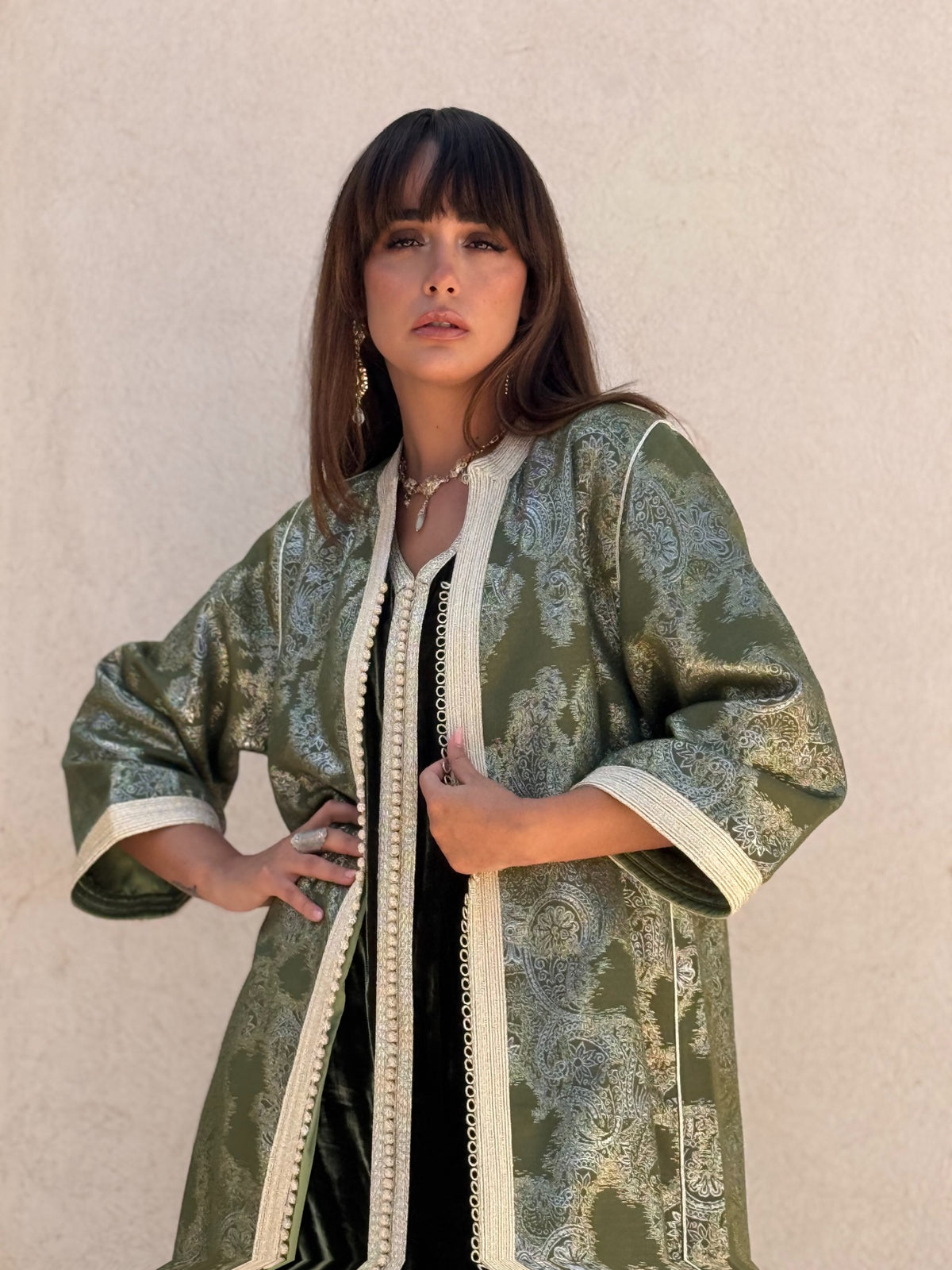 Hinda green kaftan, upper front view