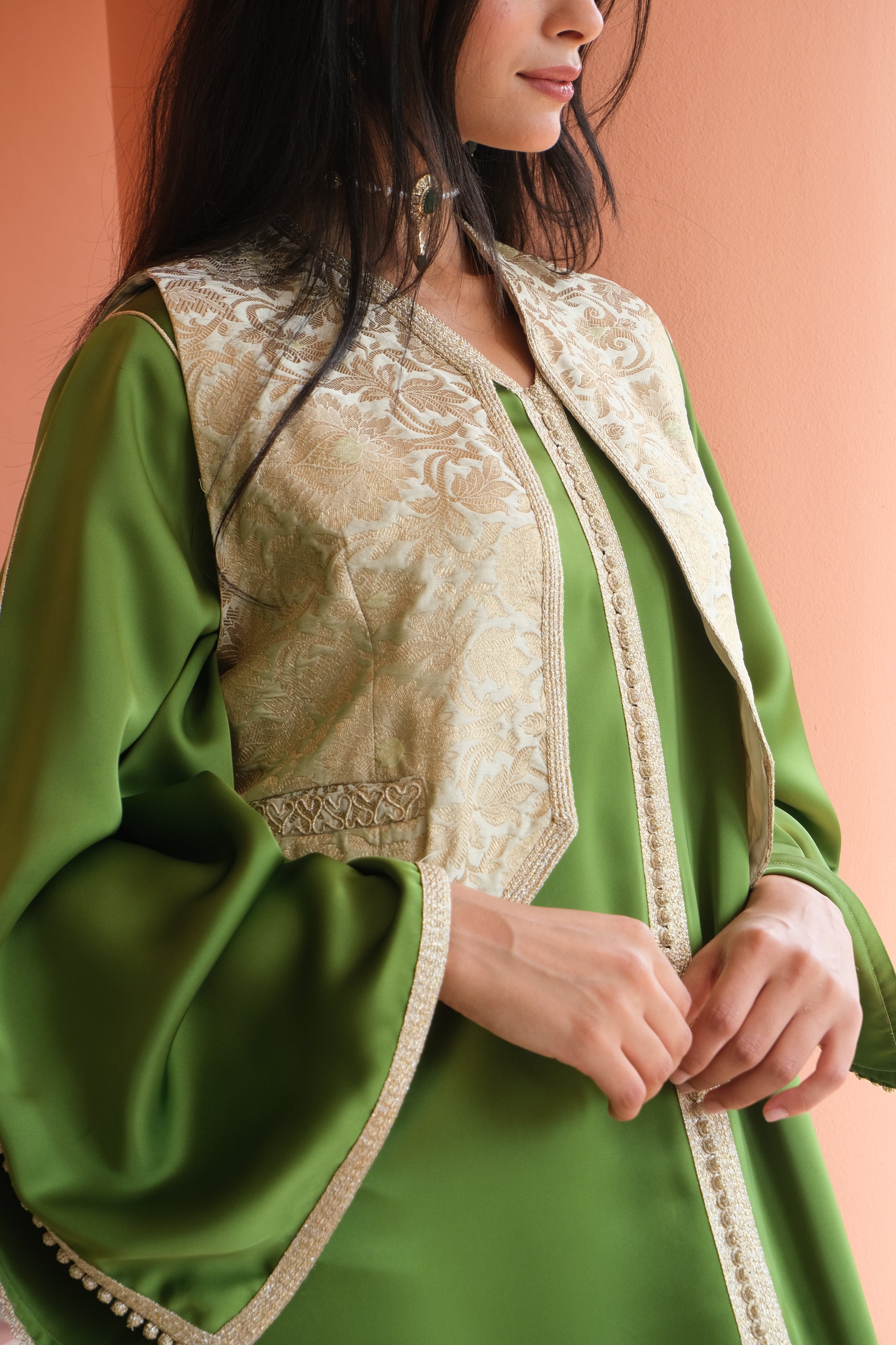Amira set : green caftan with brocade embroidered vest