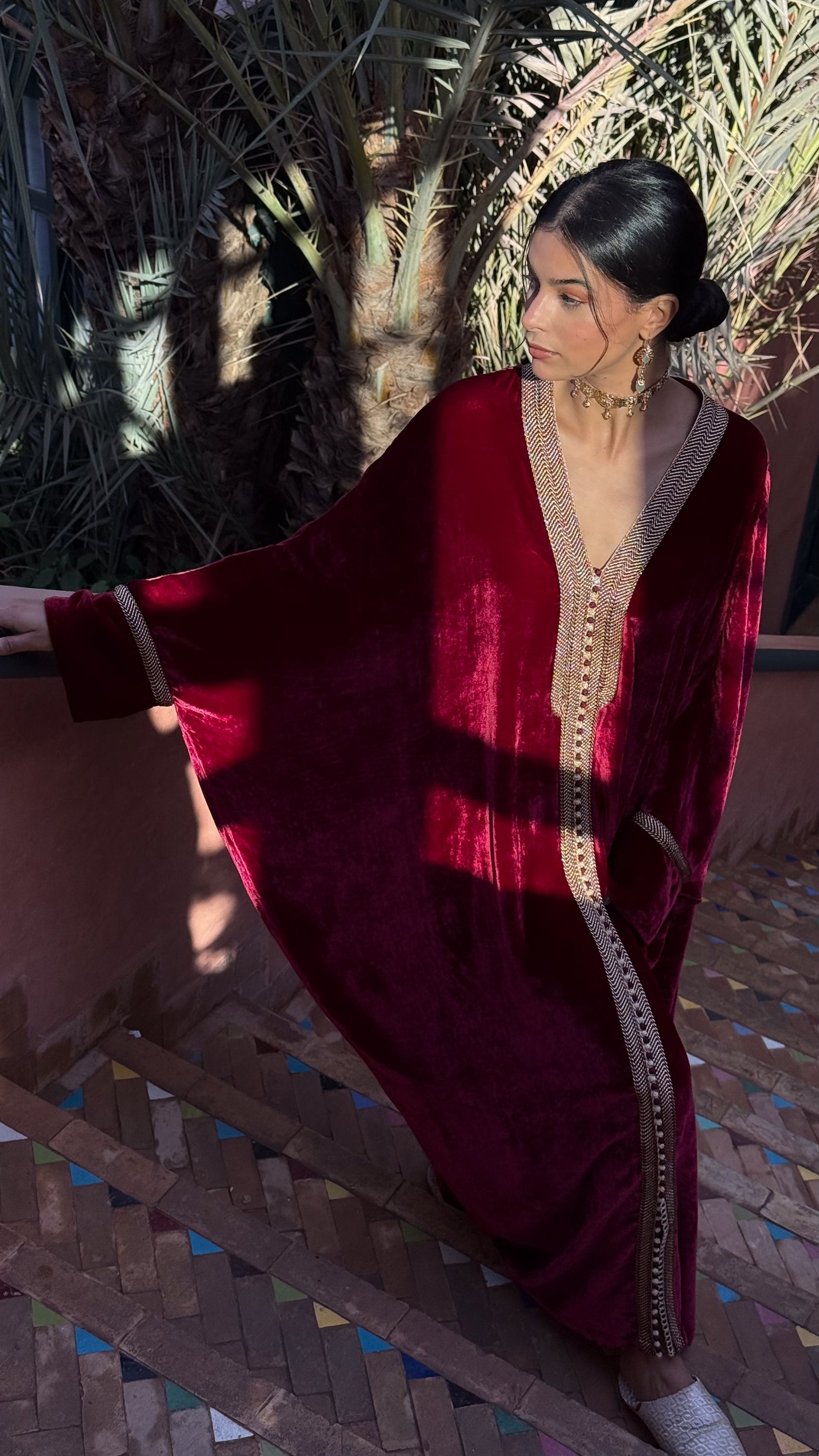LULWA Velvet Kaftan in Bordeaux