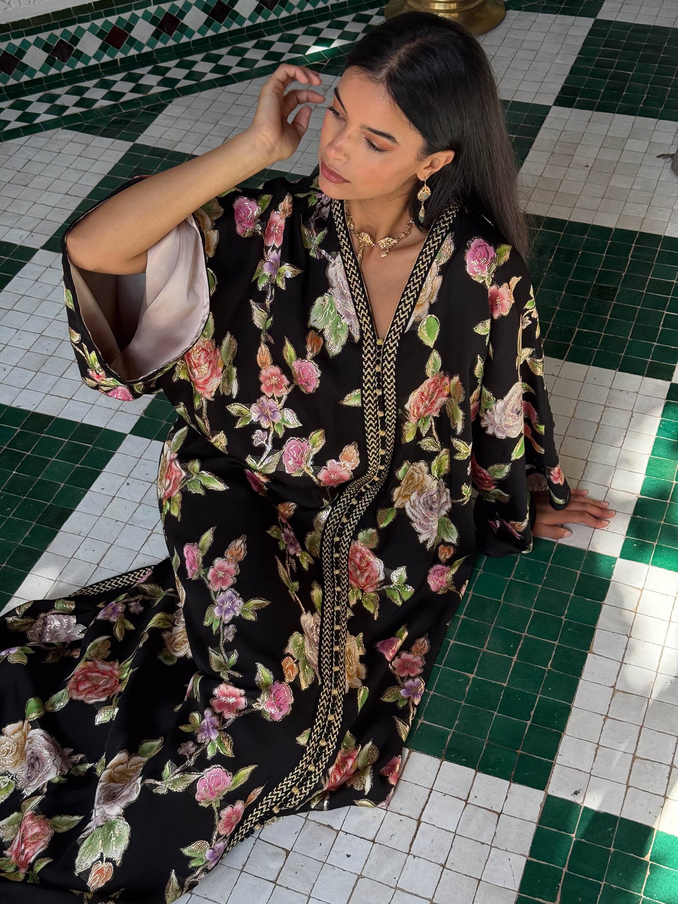 SAKI FLORAL SILK KAFTAN BLACK