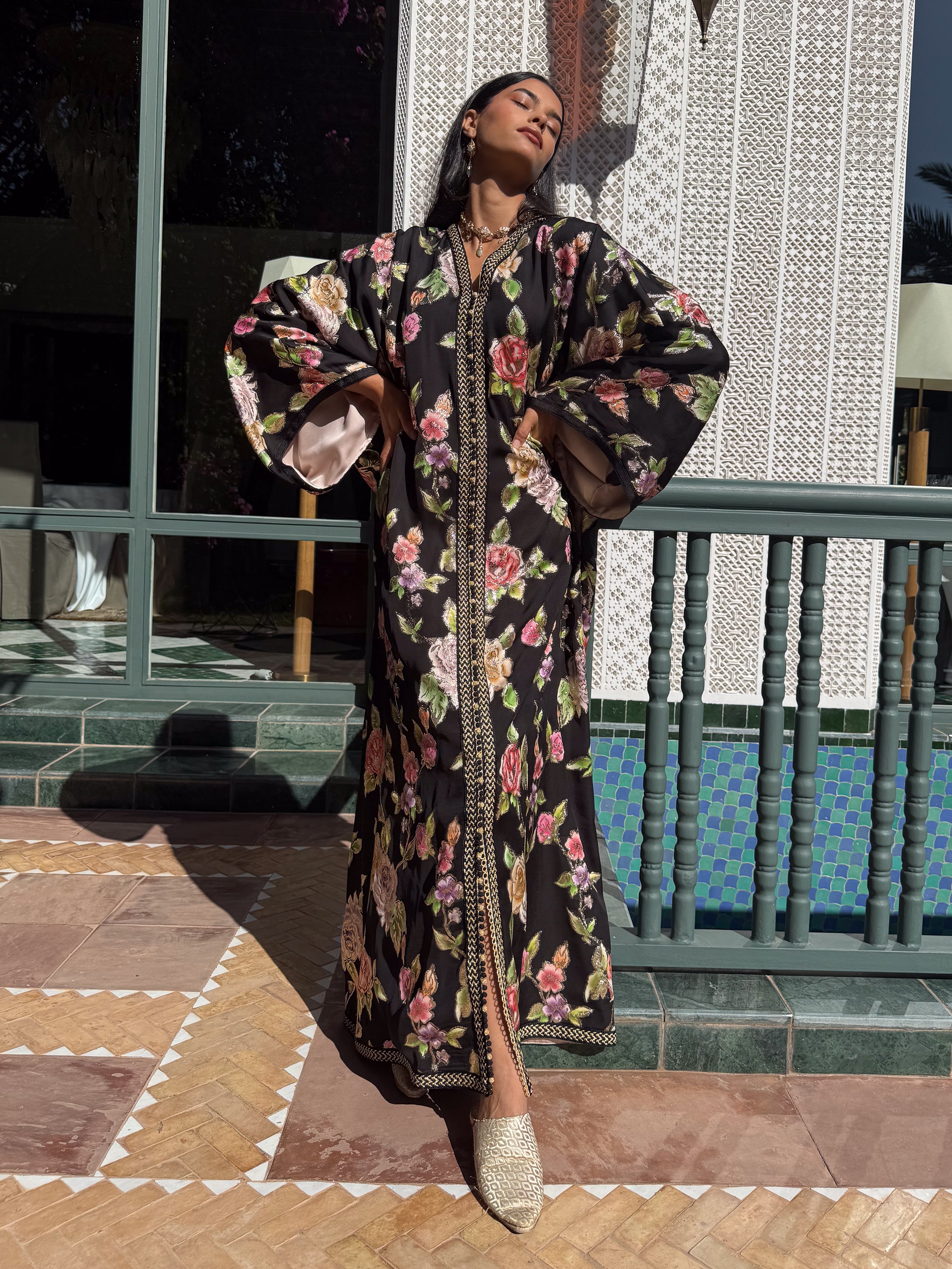 SAKI FLORAL SILK KAFTAN BLACK