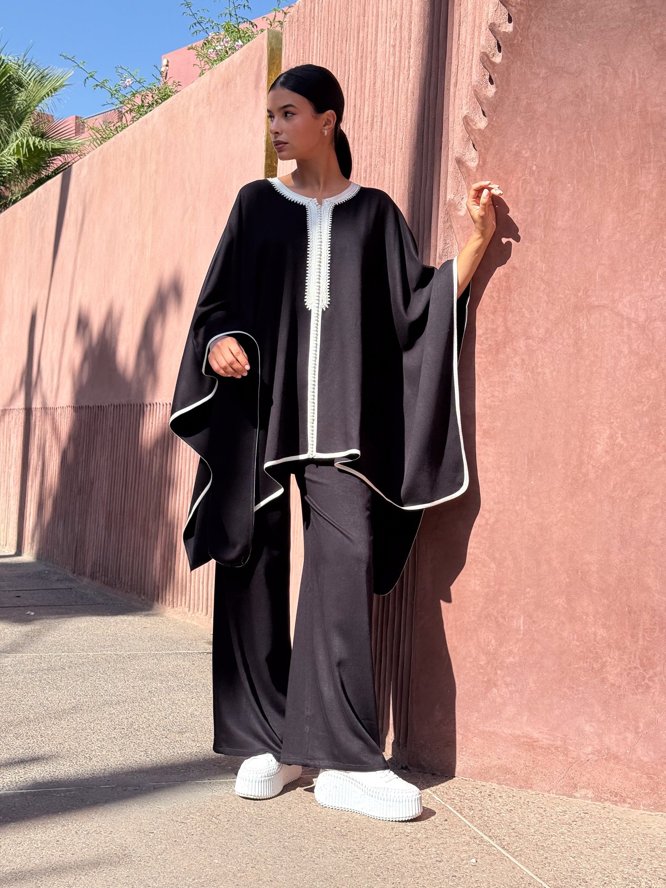 Zohraa Mlifa Embroidered Cape in Ivory