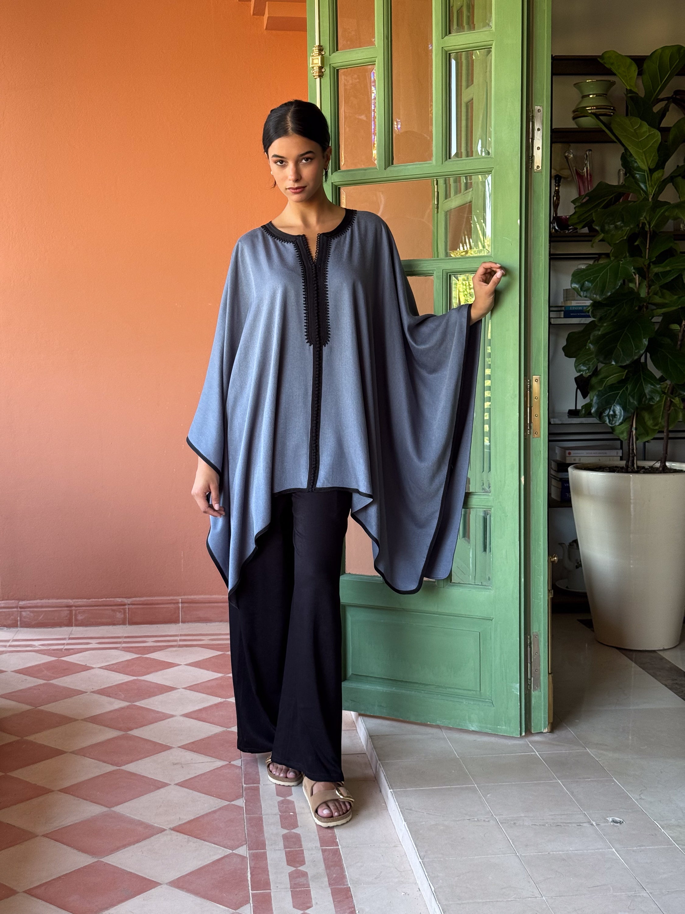 Zohraa Mlifa Embroidered Cape in Ivory