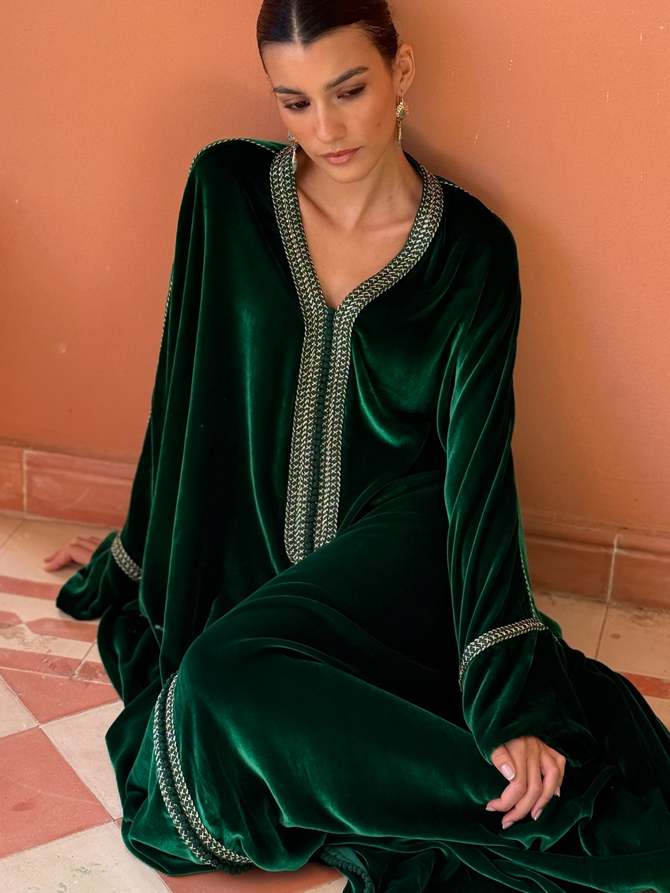 KHAYRA OVERSIZED VELVET KAFTAN