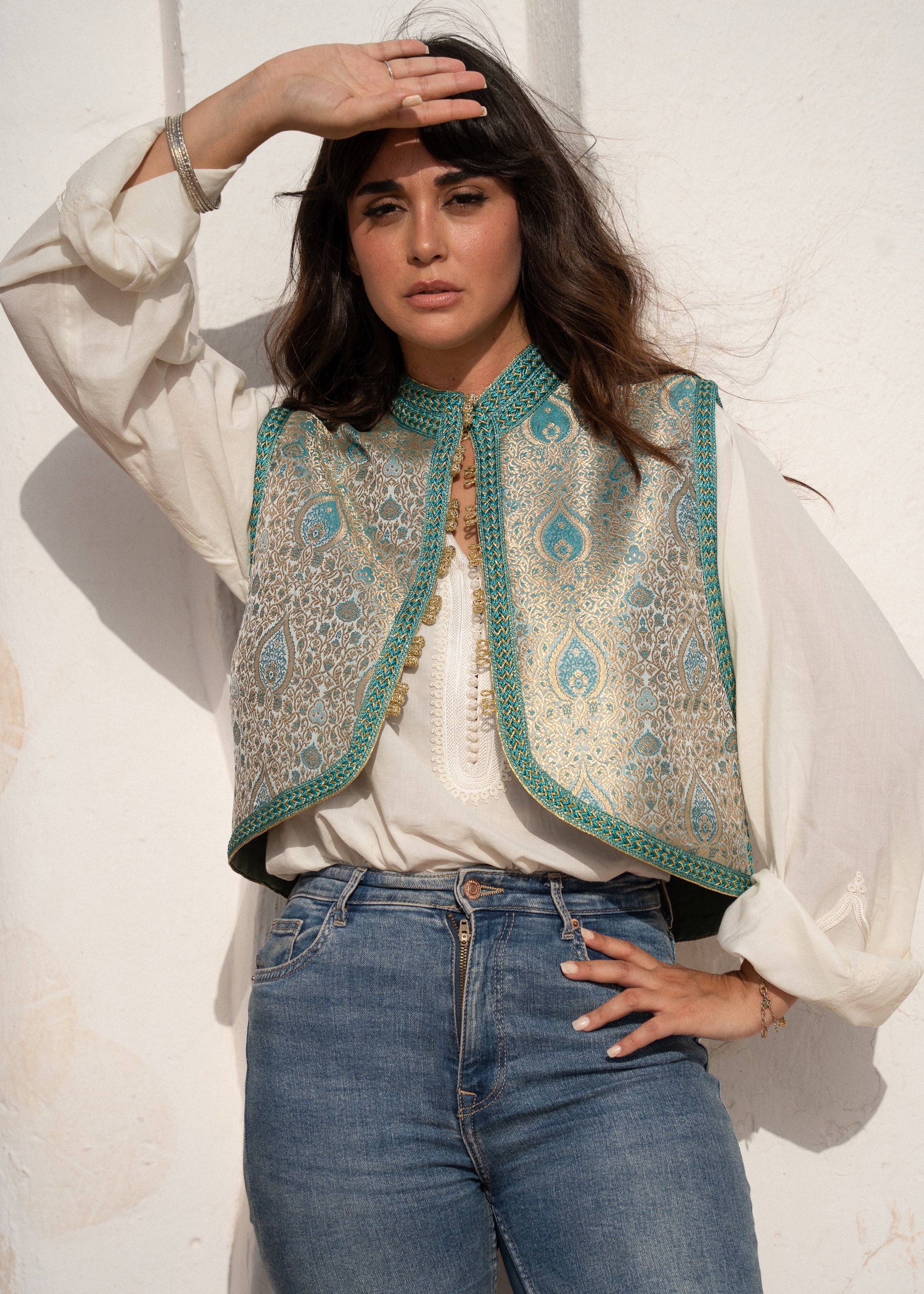 LEAH GILET