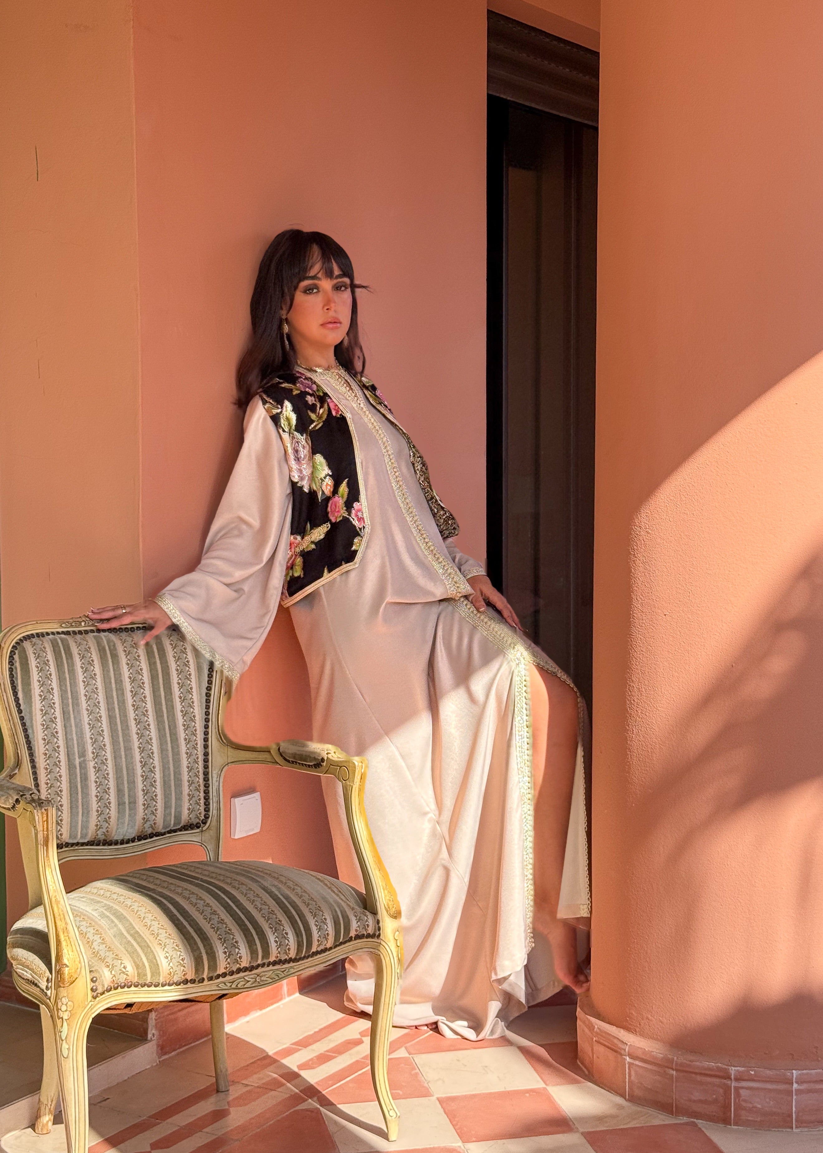 DARIANE TWO-PIECE SET : KAFTAN AND FLORAL GILET