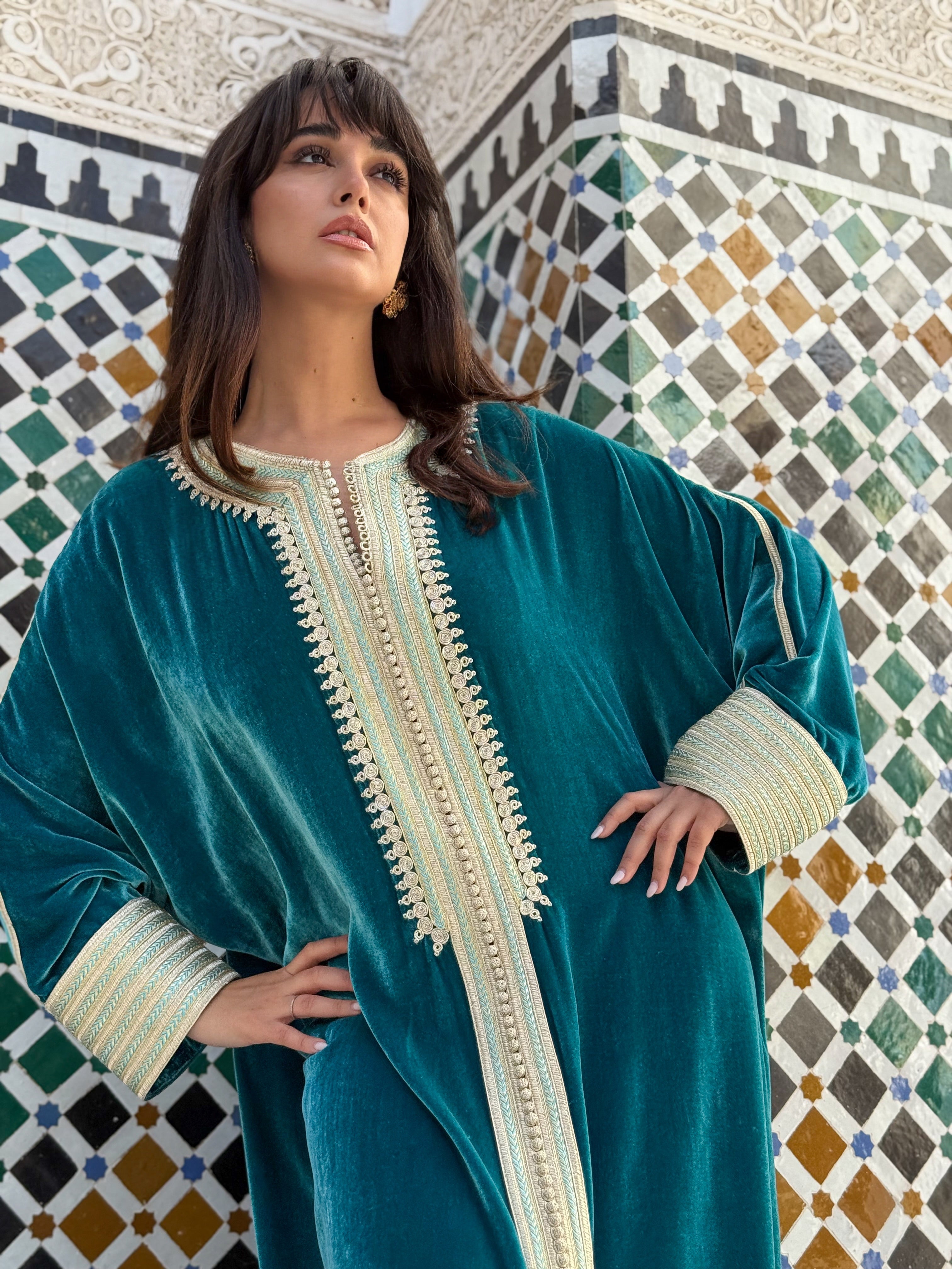 BELLA OVERSIZED VELVET KAFTAN