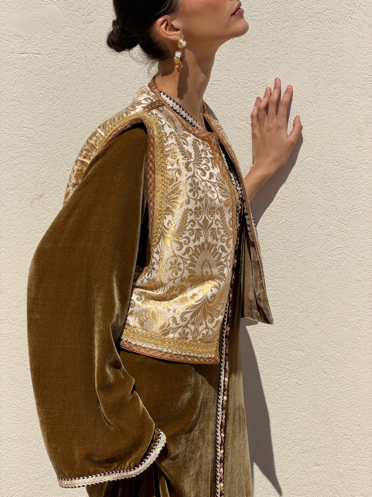AMIRA TWO-PIECE KAFTAN & GILET