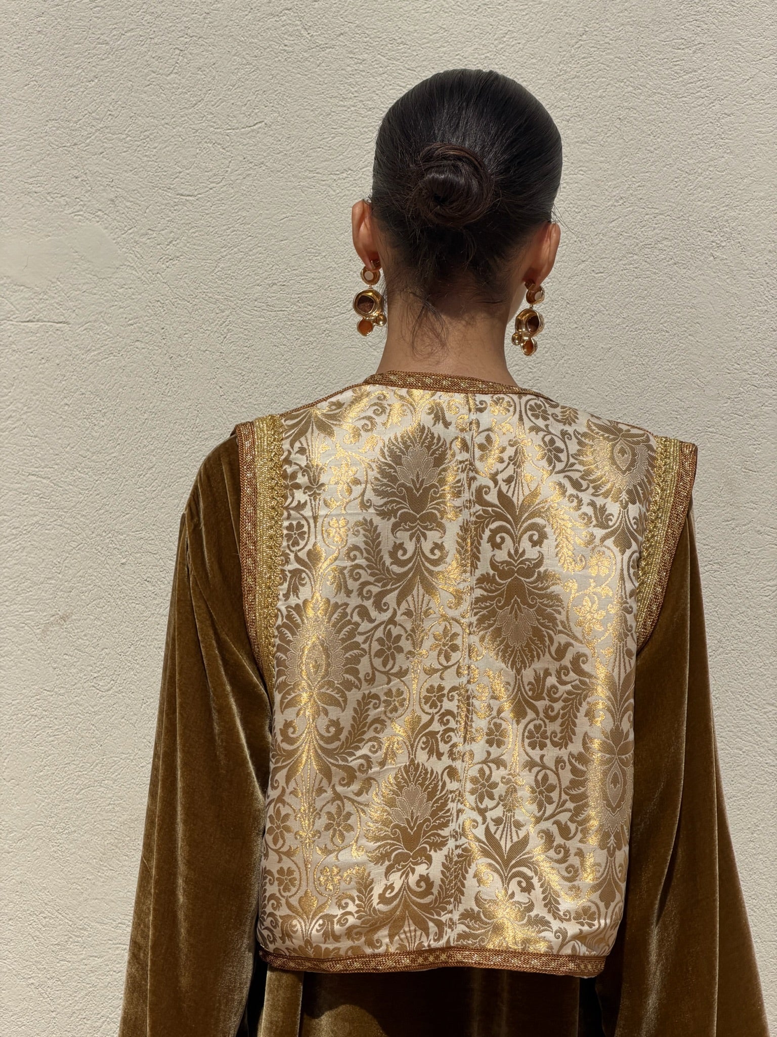 AMIRA TWO-PIECE KAFTAN & GILET