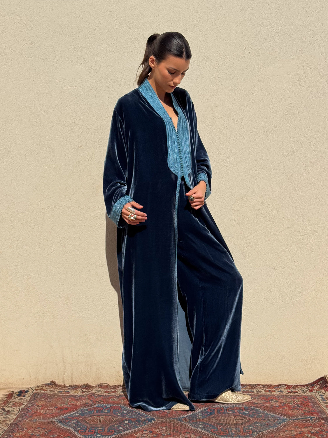 ABIR TWO-PIECE VELVET SET