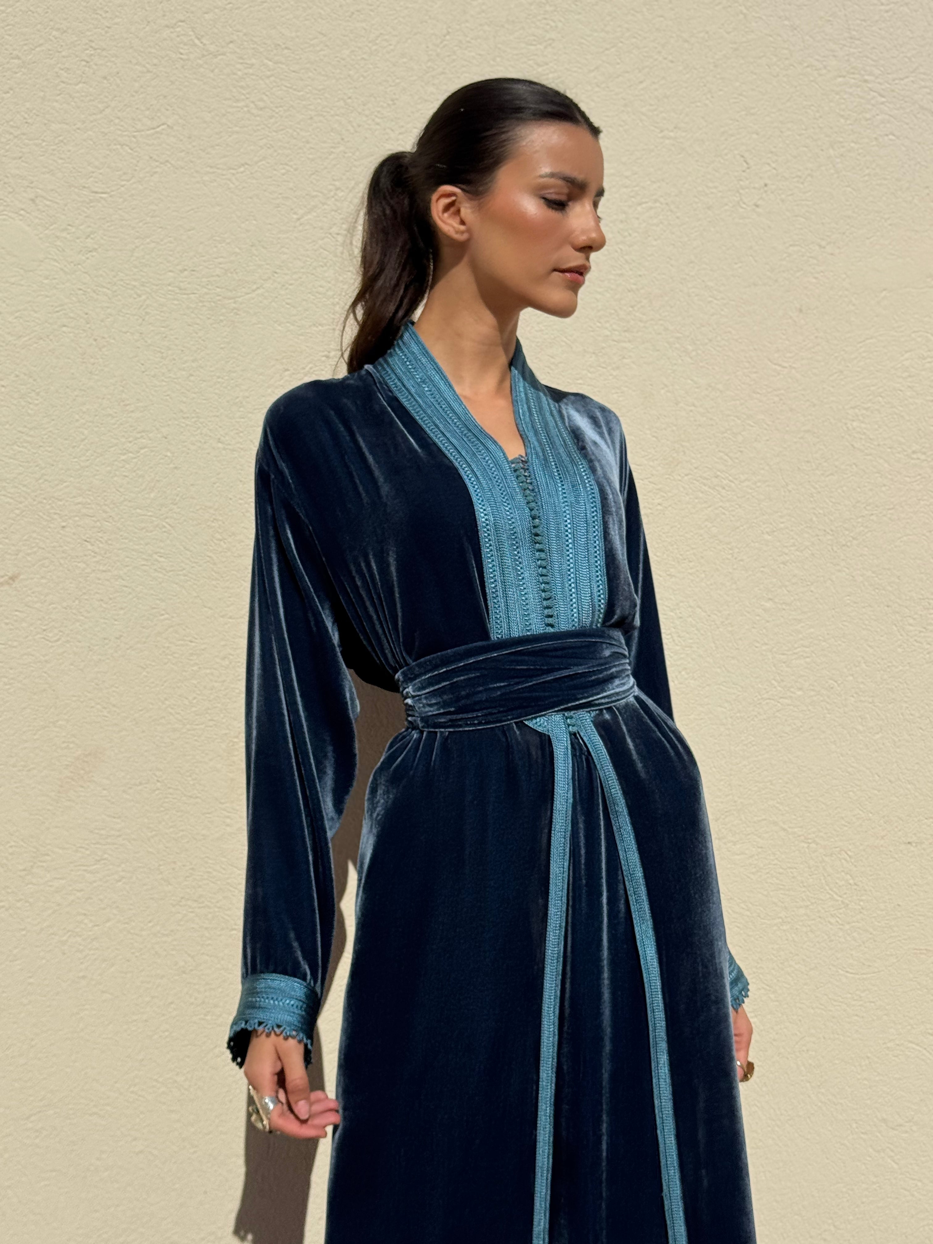 ABIR TWO-PIECE VELVET SET