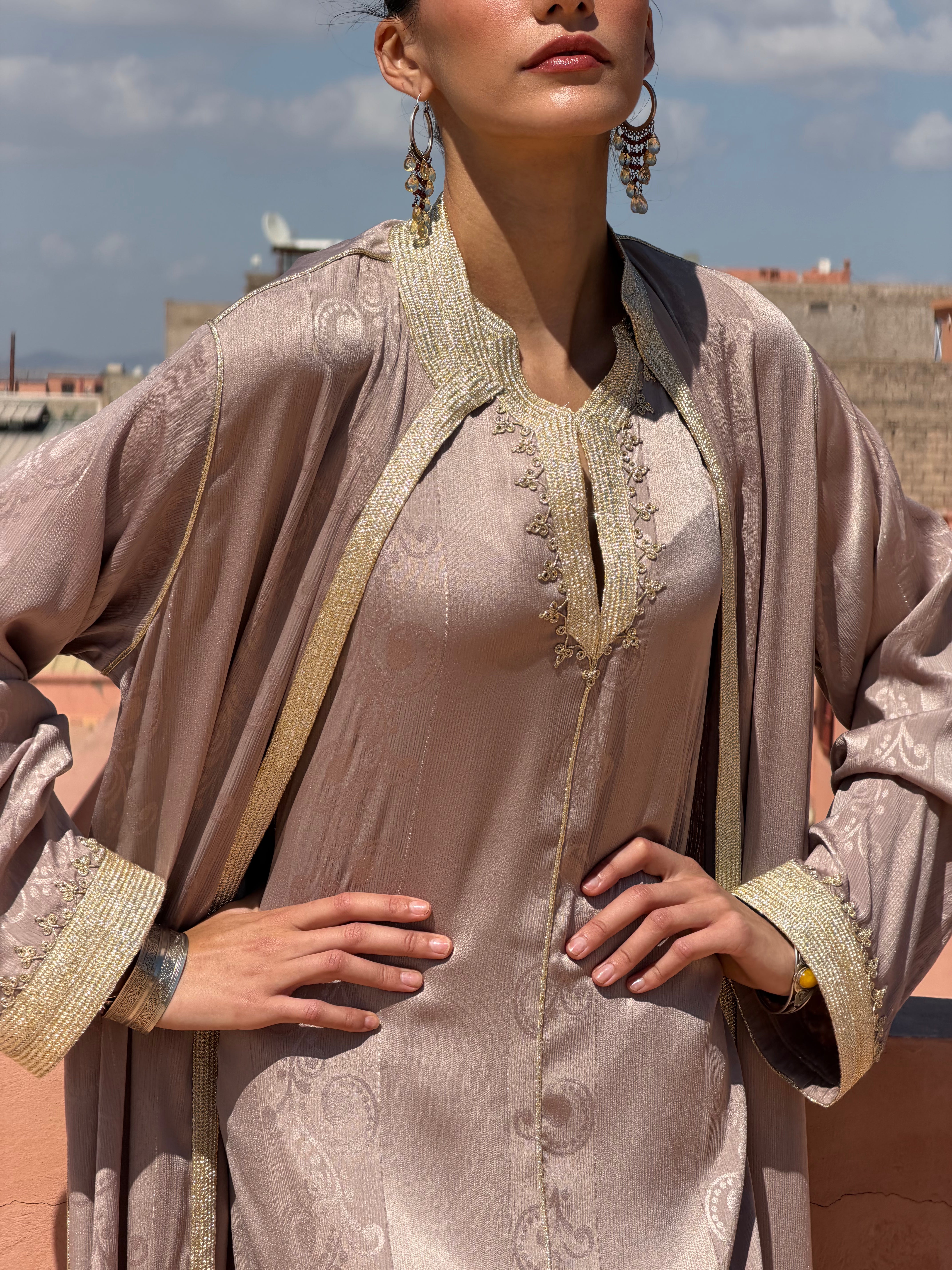 NOORA & KHALIDA MATCHING SET