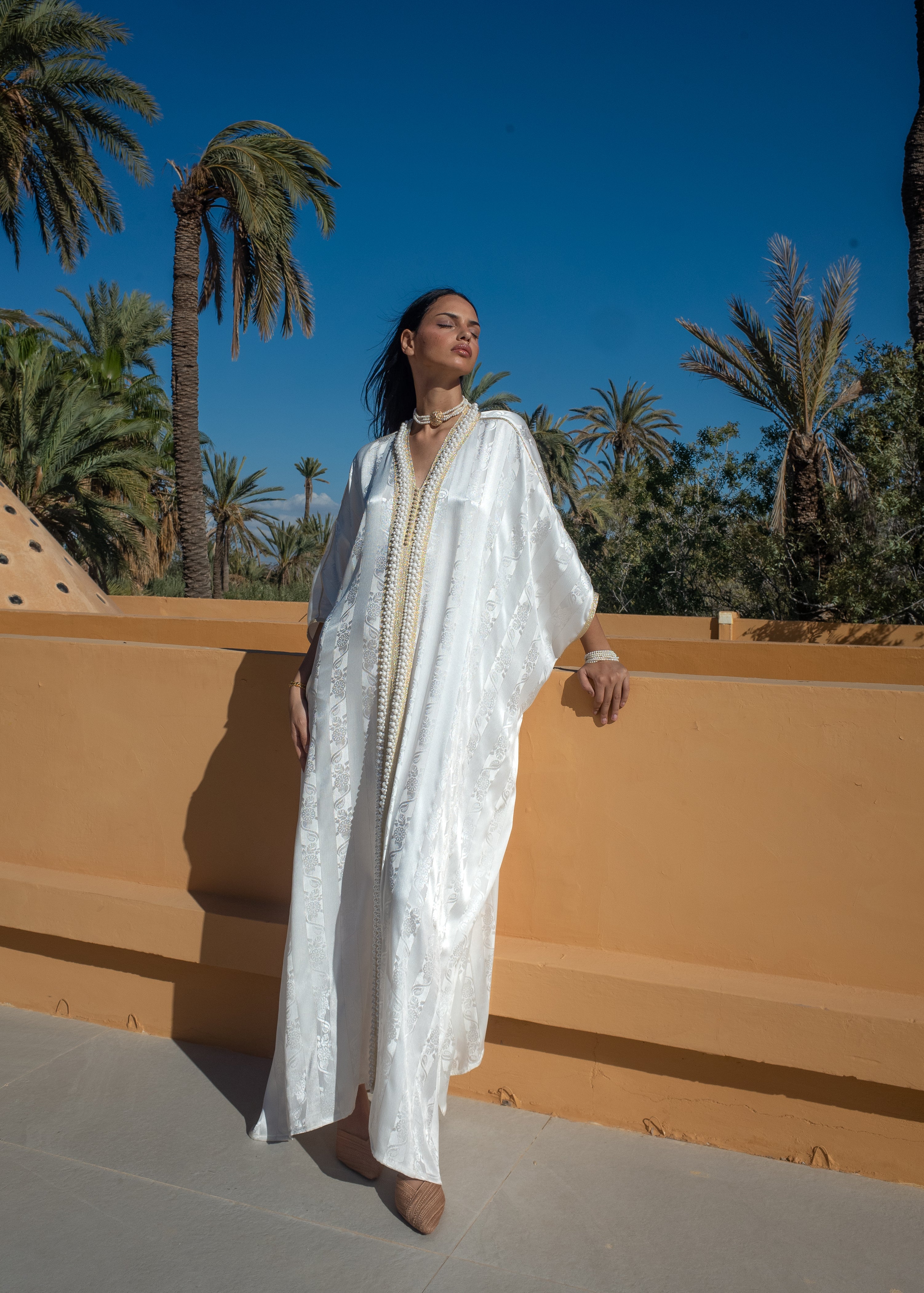 TESNIM KAFTAN