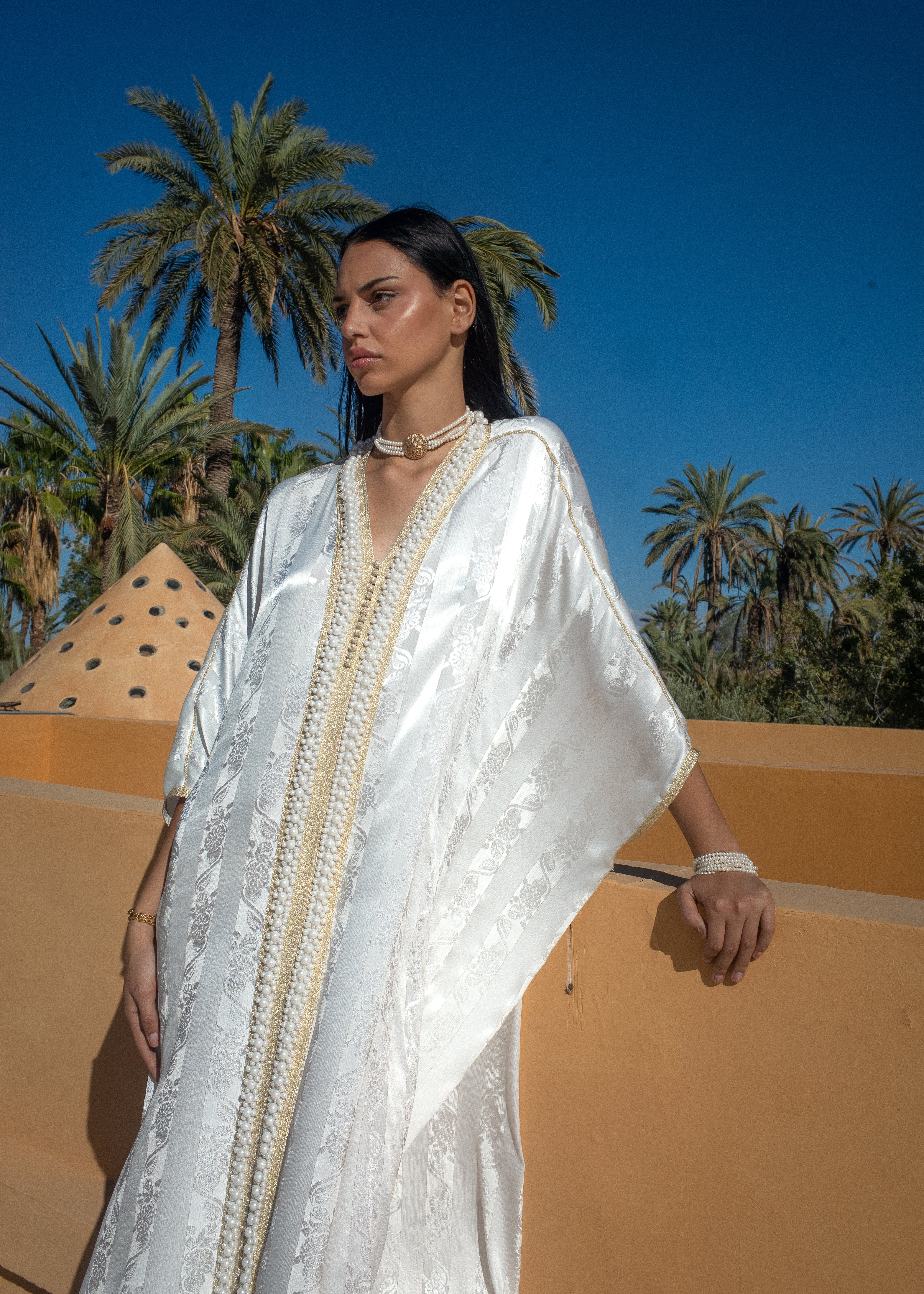 TESNIM KAFTAN