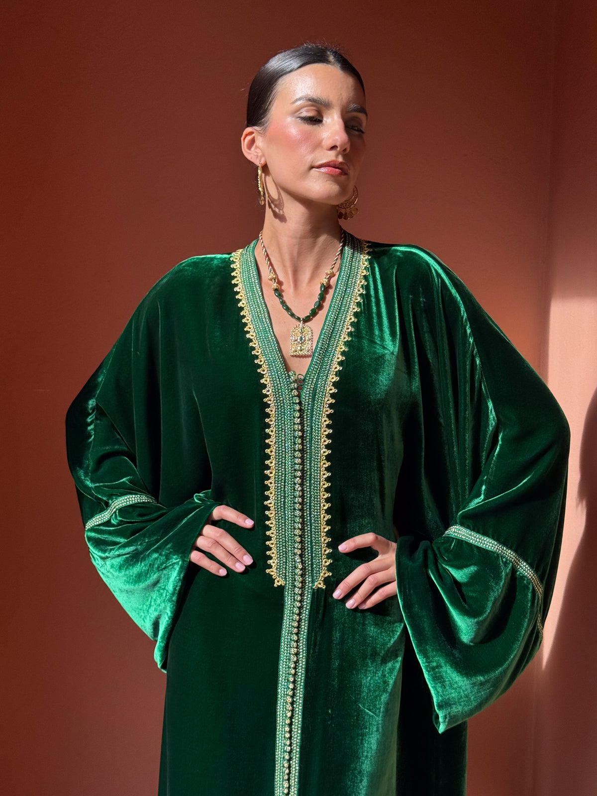Anhar Silk Velvet Kaftan – Green – view 3