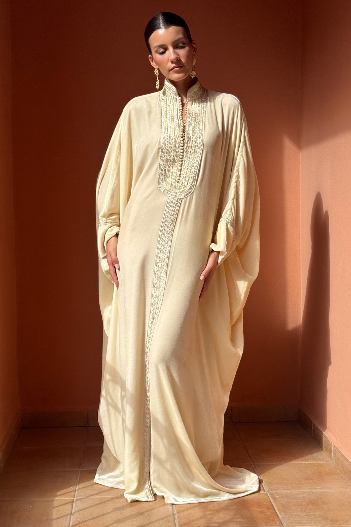 Hiyam Silk Velvet Kaftan – Off-white – view 4