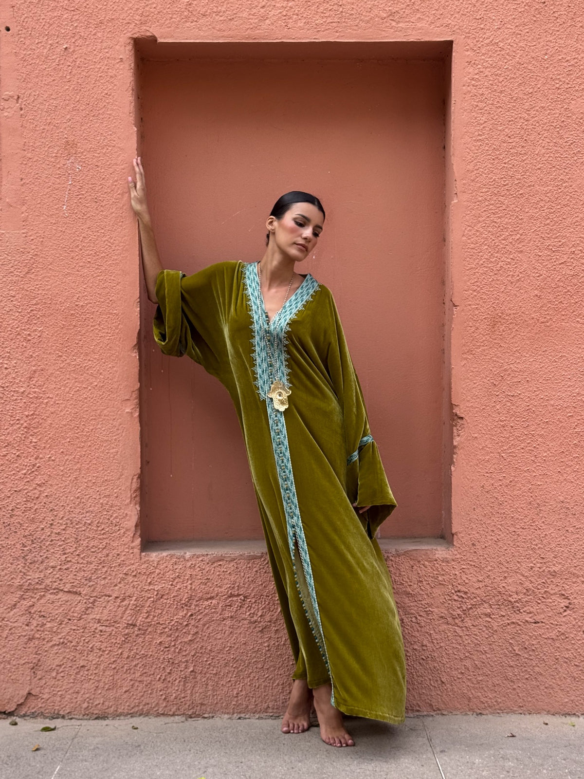 Nasma olive velvet kaftan with contrasting sfifa trims